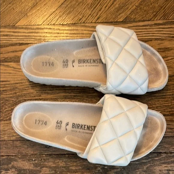 1774 Birkenstock Quilted Slide Sandals in Cream - Picture 2 of 8